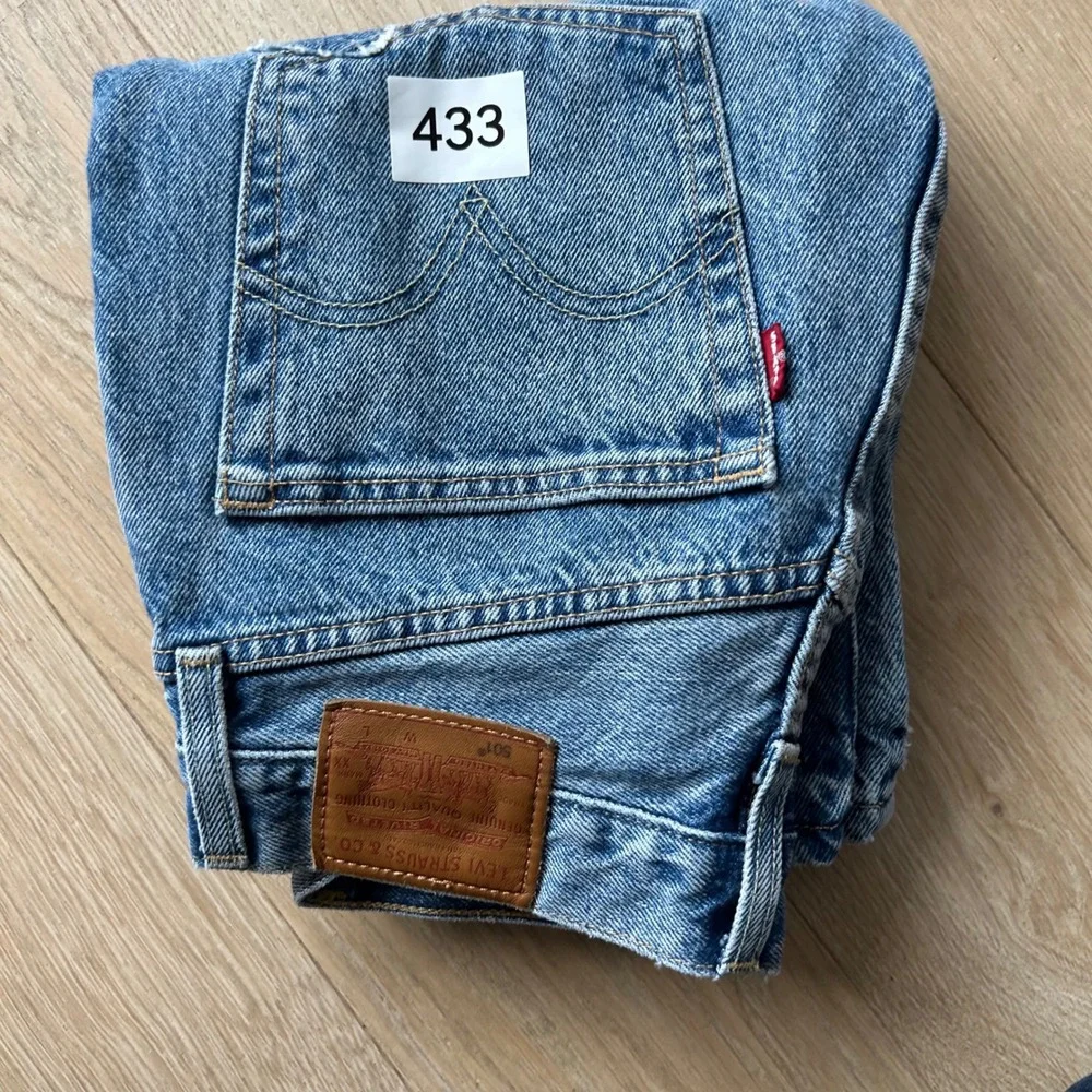 Levi's 501 Straight Leg Patchwork Jeans 26 Blue Distressed Denim Casual Upcycled - Picture 12 of 12